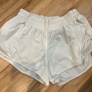 Lululemon hotty hot shorts